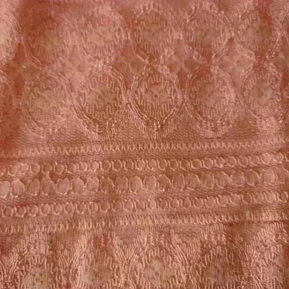 FRAZZLE  Size XL Peach Pullover Top with Crochet-Lace Overlay Stretch Tunic - Picture 2 of 3